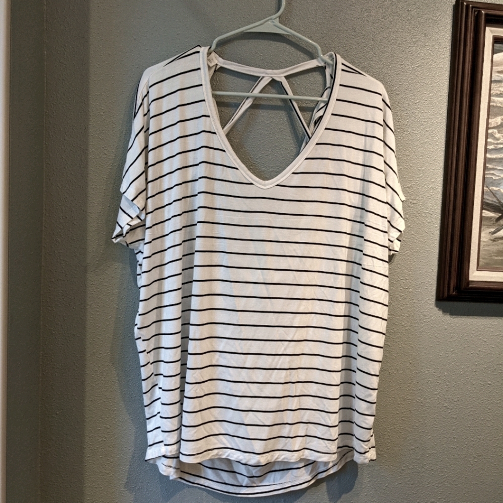Tee shirt